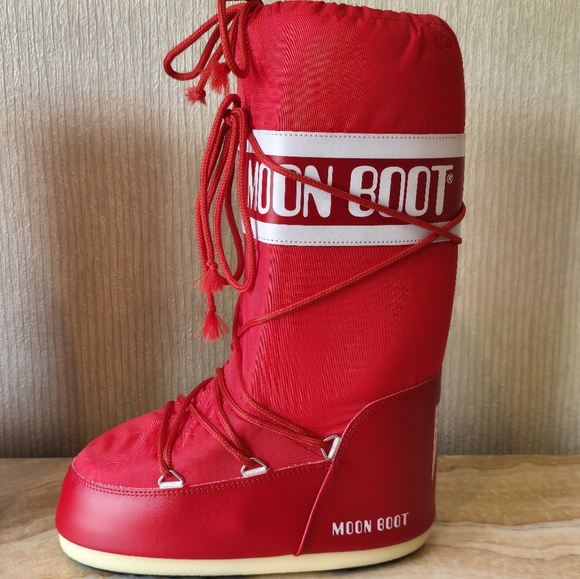 Moon Boot Icon Snow Boot - Red Moon Boots Red Icon Boots - Picture 6 of 16